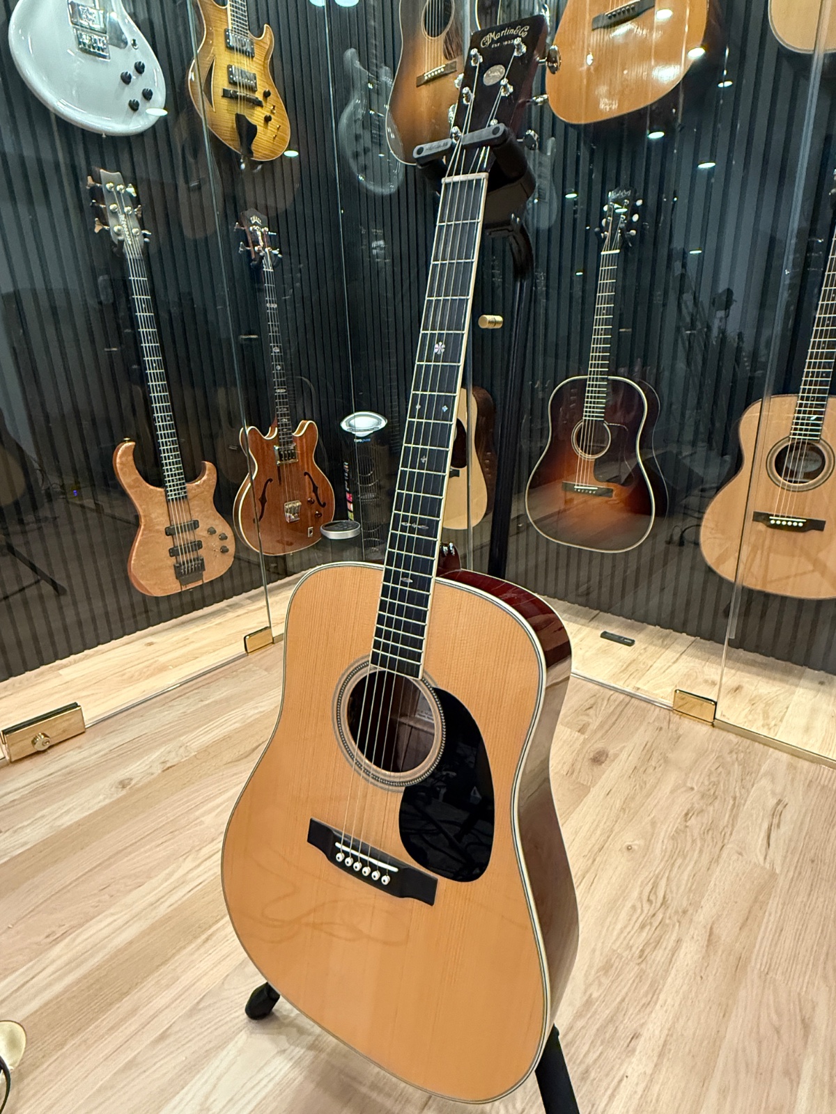 2014 Martin Custom Shop D-35 Natural